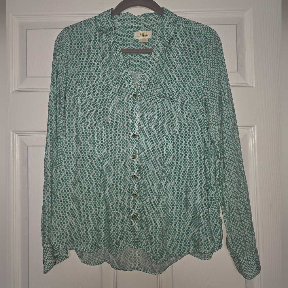 Moving Sale! { Maeve By Anthropologie Green & White Pattern Button Down Size 4